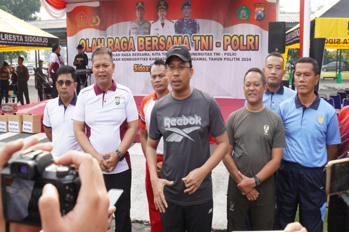 Jelang Hari Bhayangkara Ke-77, TNI-Polri Gelar Olahraga Bersama