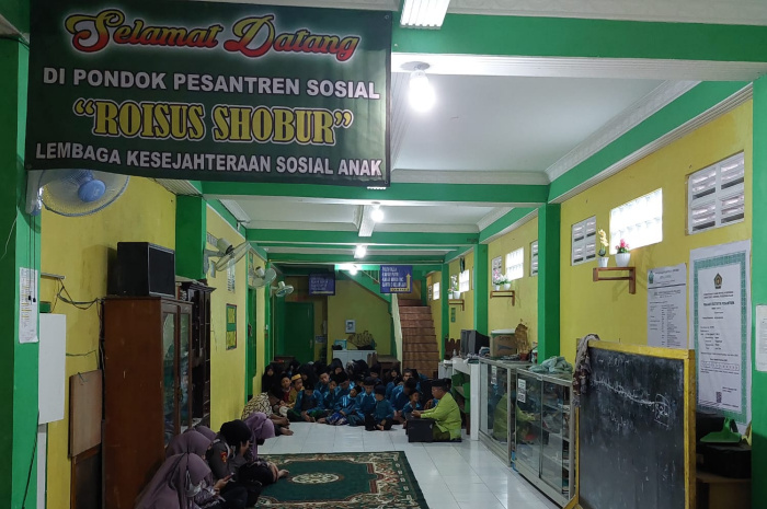 Giat Sosial Polsek Tanggulangin Jelang HUT ke 77 Bhayangkara