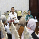 Sharing Best Practice Penyelenggaraan Smart Healthy City itu dilakukan di ruang sidang Wali Kota Surabaya.