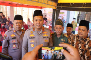 Polresta Sidoarjo Gelar Jum’at Curhat di Desa Tlasih