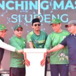 Bupati Sidoarjo, Ahmad Muhdlor secara resmi kenalkan maskot Si Udeng (Udang Bandeng) untuk Porprov VIII Jatim tahun 2023.