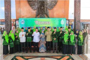 Bupati Blitar Berangkatkan Kafilah MTQ ke 30 di Kota Pasuruhan