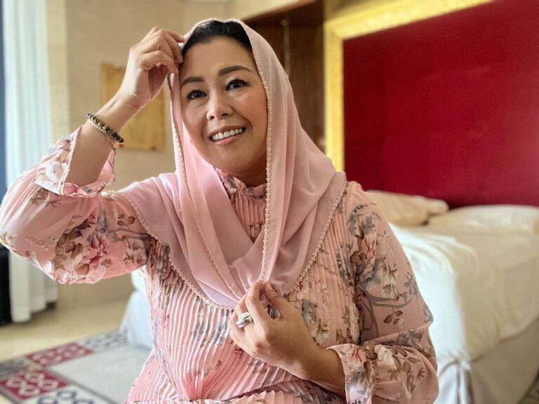 Yenny Wahid, putri mantan Presiden Abdurahman Wahid (Gus Dur) dikabarkan menjadi kadindat cawapres potensial.