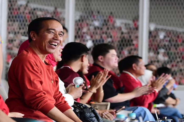 Presiden Joko Widodo (Jokowi) akhirnya merestui langkah Gibran Rakabuming Raka sebagai cawapres Prabowo Subianto.