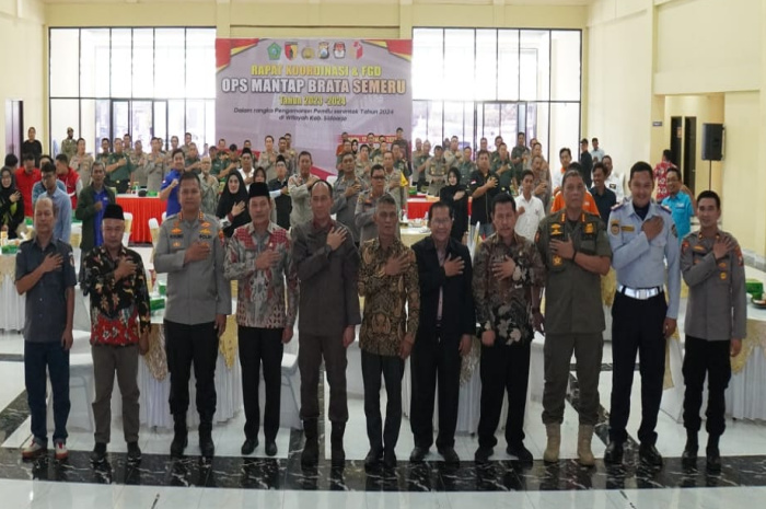 Kegiatan rakor dan FGD ini dilaksanakan pada hari Kamis (12/10/2023) di Gedung Serbaguna Polresta Sidoarjo dan diikuti jajaran Forkopimda Sidoarjo, Bawaslu Sidoarjo, KPU Sidoarjo, Bakesbangpol Sidoarjo, dan perwakilan partai politik, tokoh agama serta tokoh masyarakat.