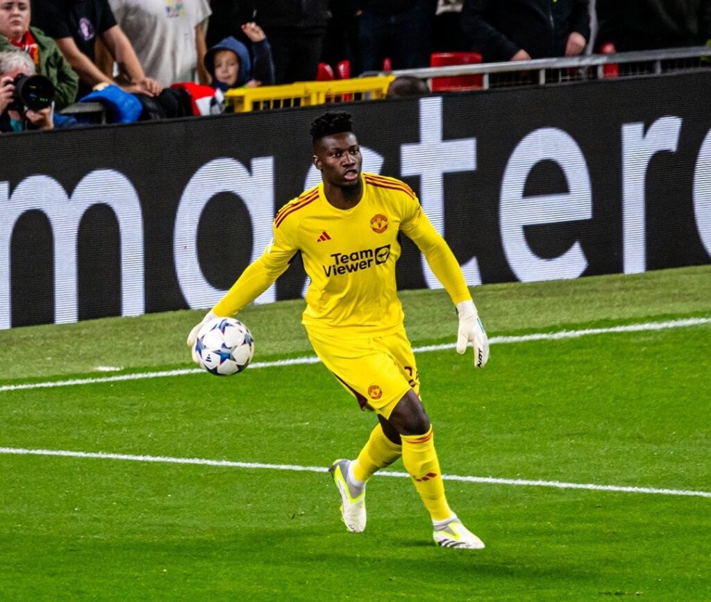Andre Onana Main Buruk di Laga Manchester United vs Galatasaray, Erik ten Hag Siap Pasang Badan