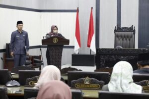 Paripurna DPRD Tentang Propemperda dan Penyampaian Laporan Banggar, Bupati Blitar: Menentukan Arah Jalannya Roda Pemerintahan