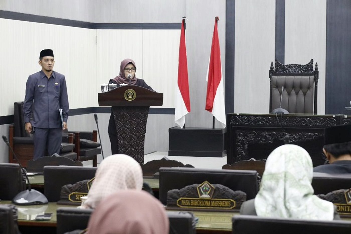Paripurna DPRD Tentang Propemperda dan Penyampaian Laporan Banggar, Bupati Blitar: Menentukan Arah Jalannya Roda Pemerintahan