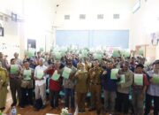 Bupati Blitar Serahkan SK Perhutanan Sosial di Balai Desa Ngadirenggo