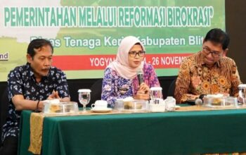 Bupati Blitar Rini Syarifah hadiri acara Bimbingan Teknis Peningkatan Kapasitas Sumberdaya Aparatur 2023 di Hotel Phoenix Yogyakarta, Sabtu 25 November 2023.