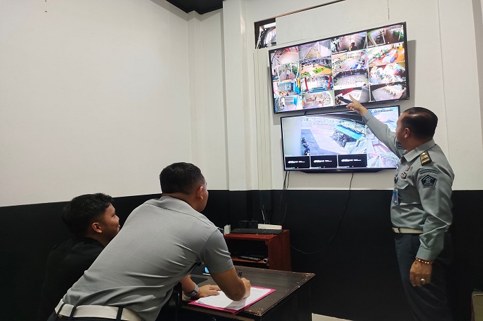 Dalam upaya memperkuat Keamanan, Rumah Tahanan Negara (Rutan) Tanah Grogot kembali menambah amunisi CCTV sebanyak 16 unit