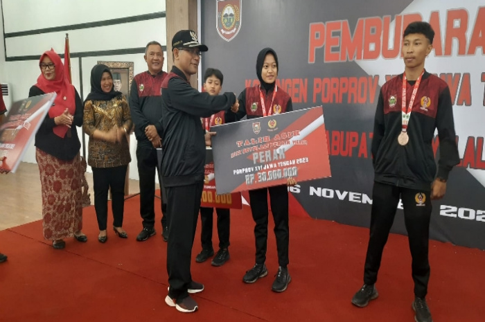 Kontingen Porprov Boyolali Terima Bonus dari Pemkab