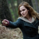 Rajin dan pekerja keras, Hermione Granger adalah pelajar paling pintar yang dulu pernah bersekolah di Hogwarts.
