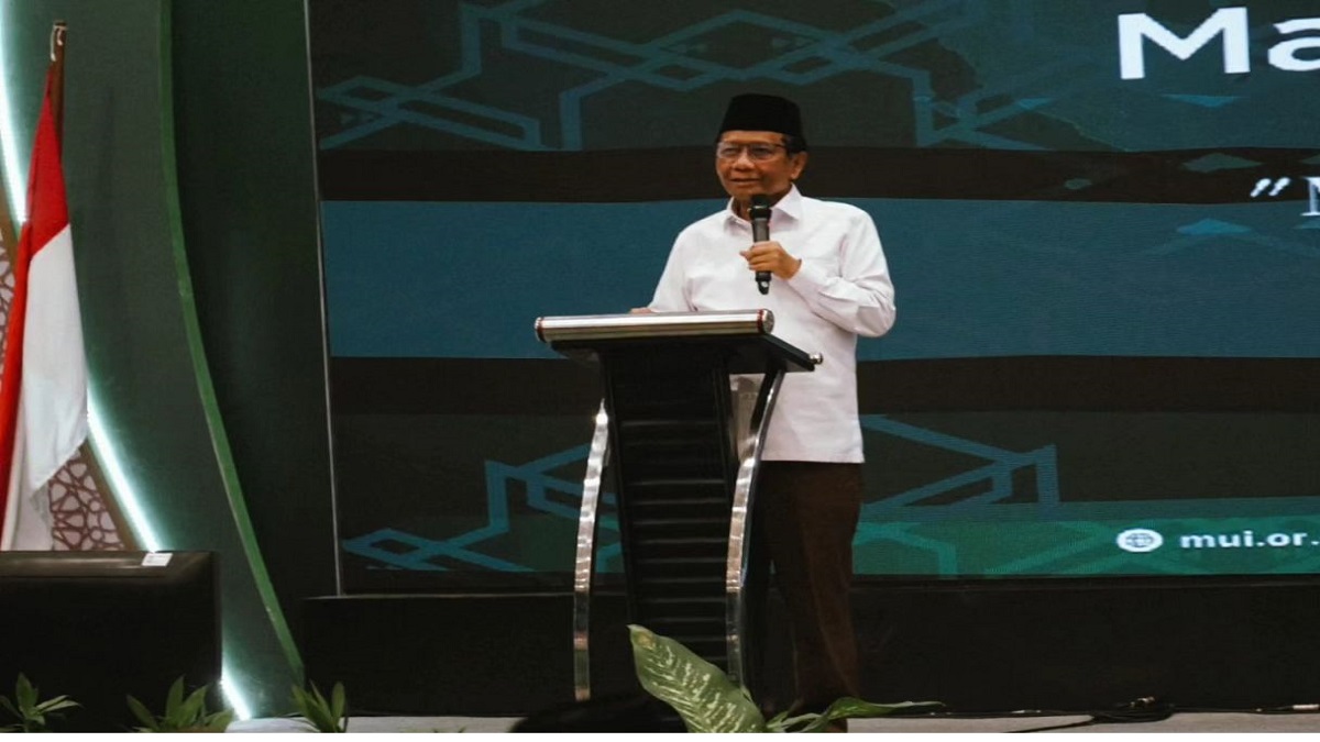 Mahfud MD Minta Pemerintah Segera Cari Tempat Baru untuk Pengugsi Rohingnya