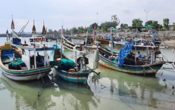Tak Dapat Surat Rekom untuk Beli Solar, Ratusan Nelayan Camplong Sampang Tidak Bisa Melaut