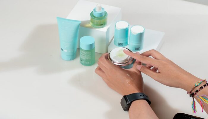 Tak Hanya Cewek, Cowok Juga Perlu Skincare Lho! Simak Informasi dan Tipsnya Berikut Ini