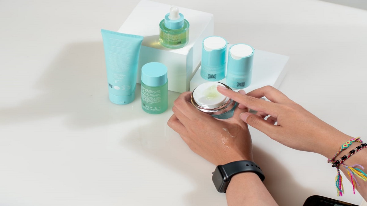 Tak Hanya Cewek, Cowok Juga Perlu Skincare Lho! Simak Informasi dan Tipsnya Berikut Ini