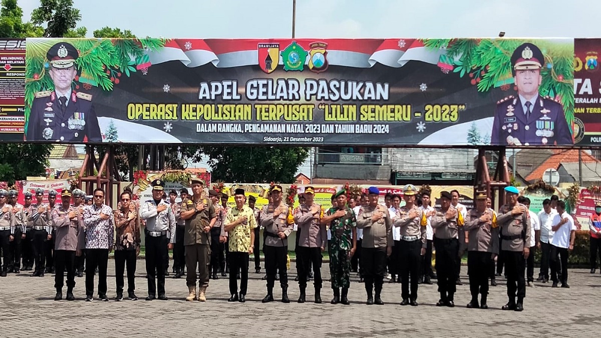 Kapolresta Sidoarjo Bacakan Amanat Kapolri Dalam Apel Gelar Pasukan Operasi Lilin Semeru 2023
