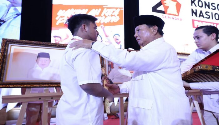 Kontroversi Rahasia Pertahanan: UU KIP vs Pernyataan Prabowo