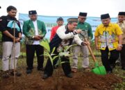 Muhammadiyah Peduli Lahan Kritis, Asosiasi Aren Nusantara Serahkan 2.000 Pohon Aren untuk Konservasi di Wonosobo