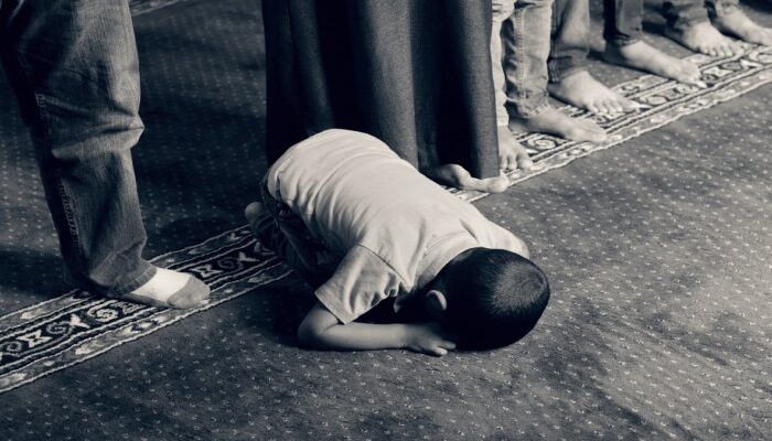 Berkah di Perjalanan: Menyingkap Kebijaksanaan di Balik Shalat Qashar