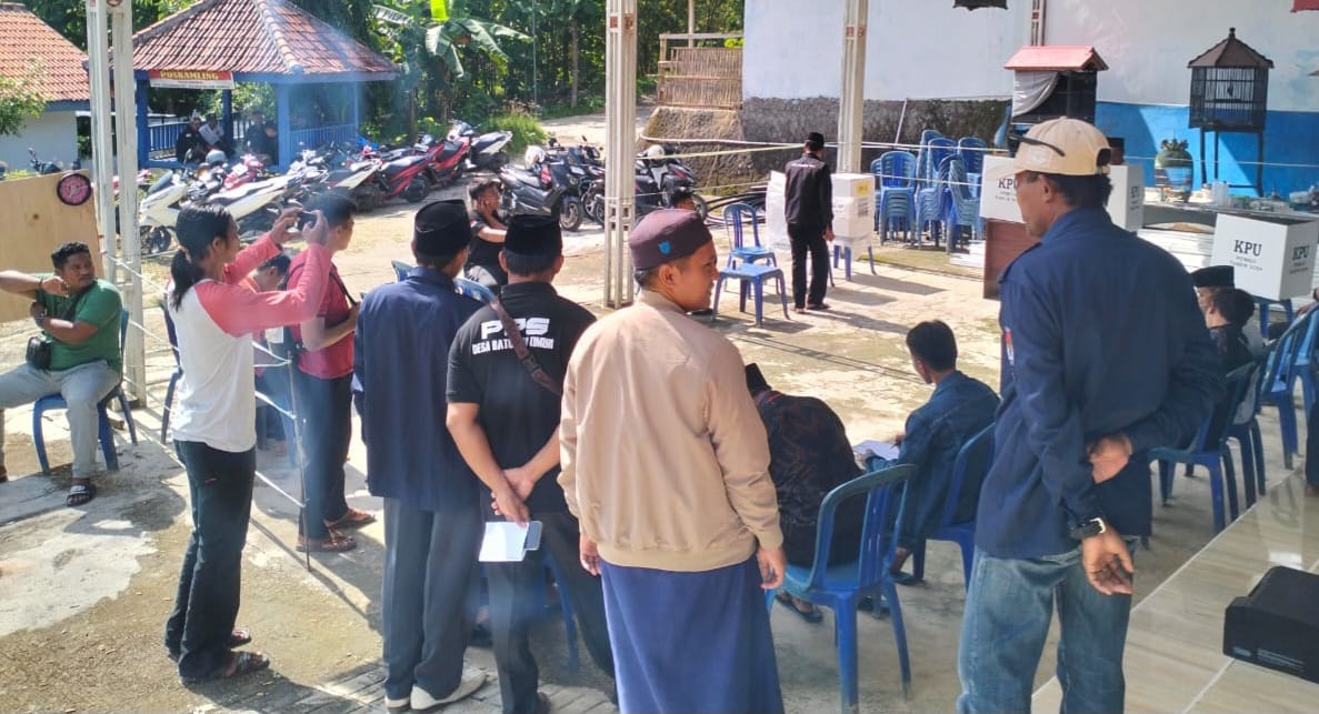 Anggota PPS se-Kecamatan Kedungdung Sampang Gelar Simulasi Tungsura