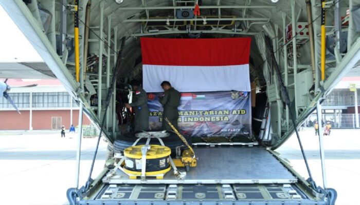 Pesawat Super Hercules C-130J Angkut Bantuan Logistik untuk Palestina dari Lanud Halim Perdanakusuma