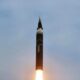 Kim Jong Un Pimpin Peluncuran Pertama Rudal Hwasong-16B Hipersonik Korea Utara