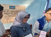 Kembalikan Formulir ke Demokrat Blitar: Mak Rini Lanjutkan