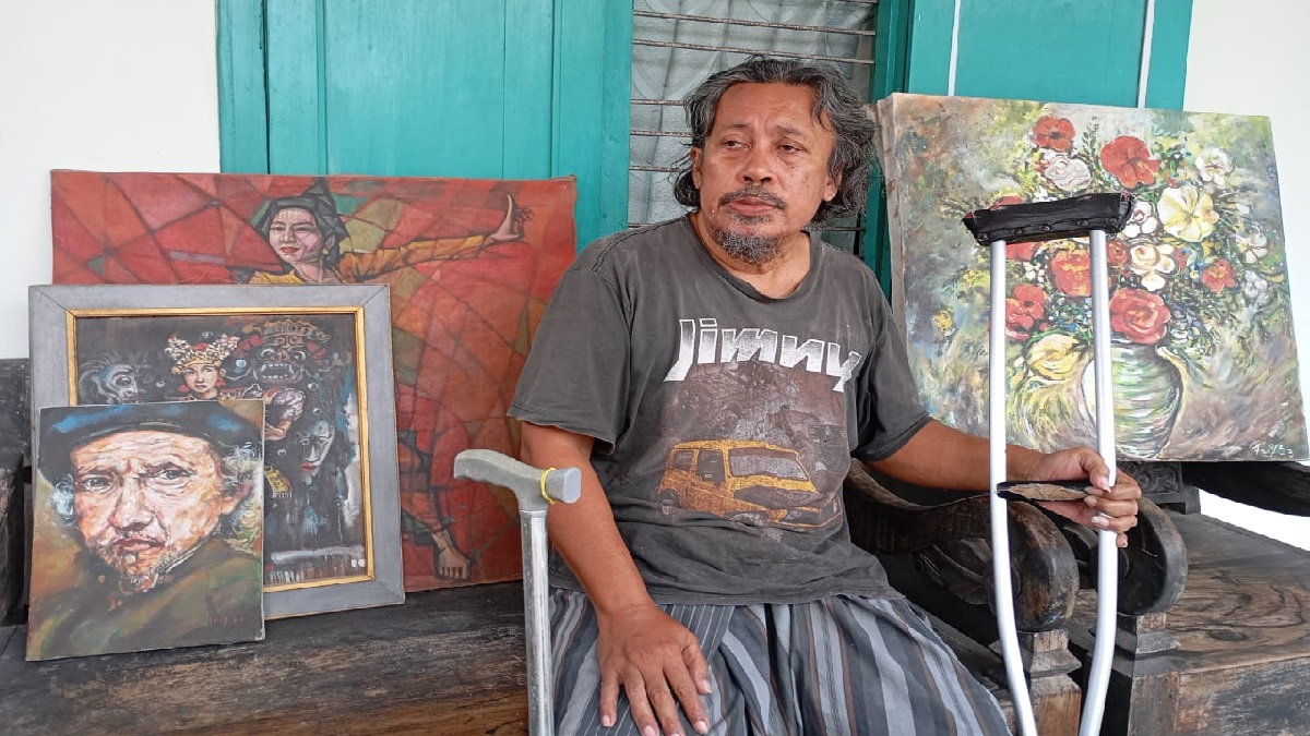 Pegiat Sosial Ajak Beli Lukisan Seniman Blitar untuk Beli Kursi Roda
