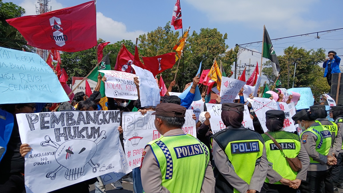 PMII, HMI, IMM, dan GMNI Blitar Bersatu Tolak Pengesahan Revisi UU Pilkada