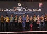 Gelontorkan 500 M Lebih per Tahun, Pemkot Surabaya Raih UHC Award 2024