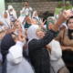 Puluhan Emak-emak di Blitar Nyanyikan Khofifah SAE