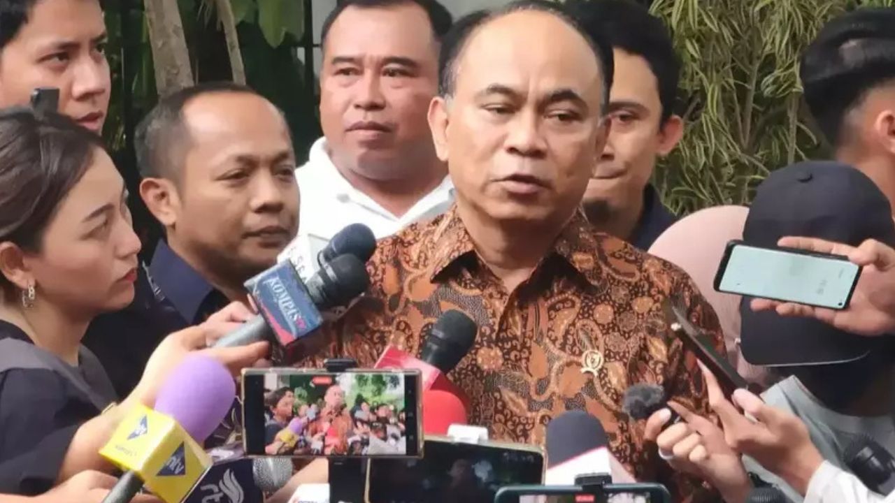 Jokowi, Gibran, dan Bobby Tak Lagi di PDIP, Projo Buka Pintu