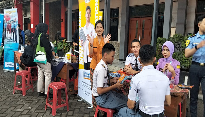 Expo Kampus SMK Penerbangan Dharma Wirawan Sidoarjo, Pilihan Cerdas Masa Depan Siswa