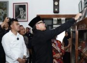 Mas Ibin Dampingi Wamendagri Bima Arya Ziarah Makam Bung Karno dan Tempat Wisata Bersajarah