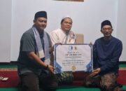 Ketum BMI dan Wakil Ketua DPRD Kabupaten Bandung Serahkan Bantuan CSR ke Pondok Pesantren Masholihul Mursyalat